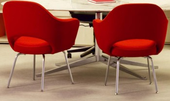 meeting chair by Eero Saarinen 1956 (cashmere black)