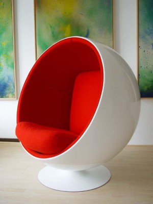 Ball Chair von Eero Aarnio 1966 (Kaschmir rot)