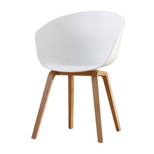 About A Chair AAC22 by Hee Welling white polypropylene (white polypropylene)